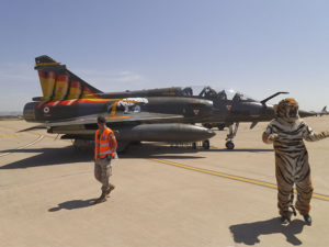 Mirage-2000 francés decorado con la bandera española